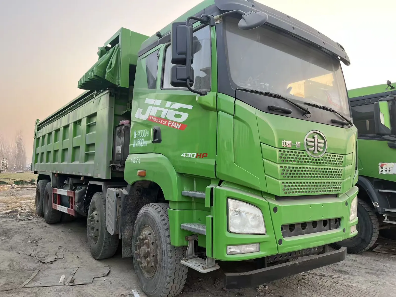 Used FAW JH6 8x4 dump truck, exterior view