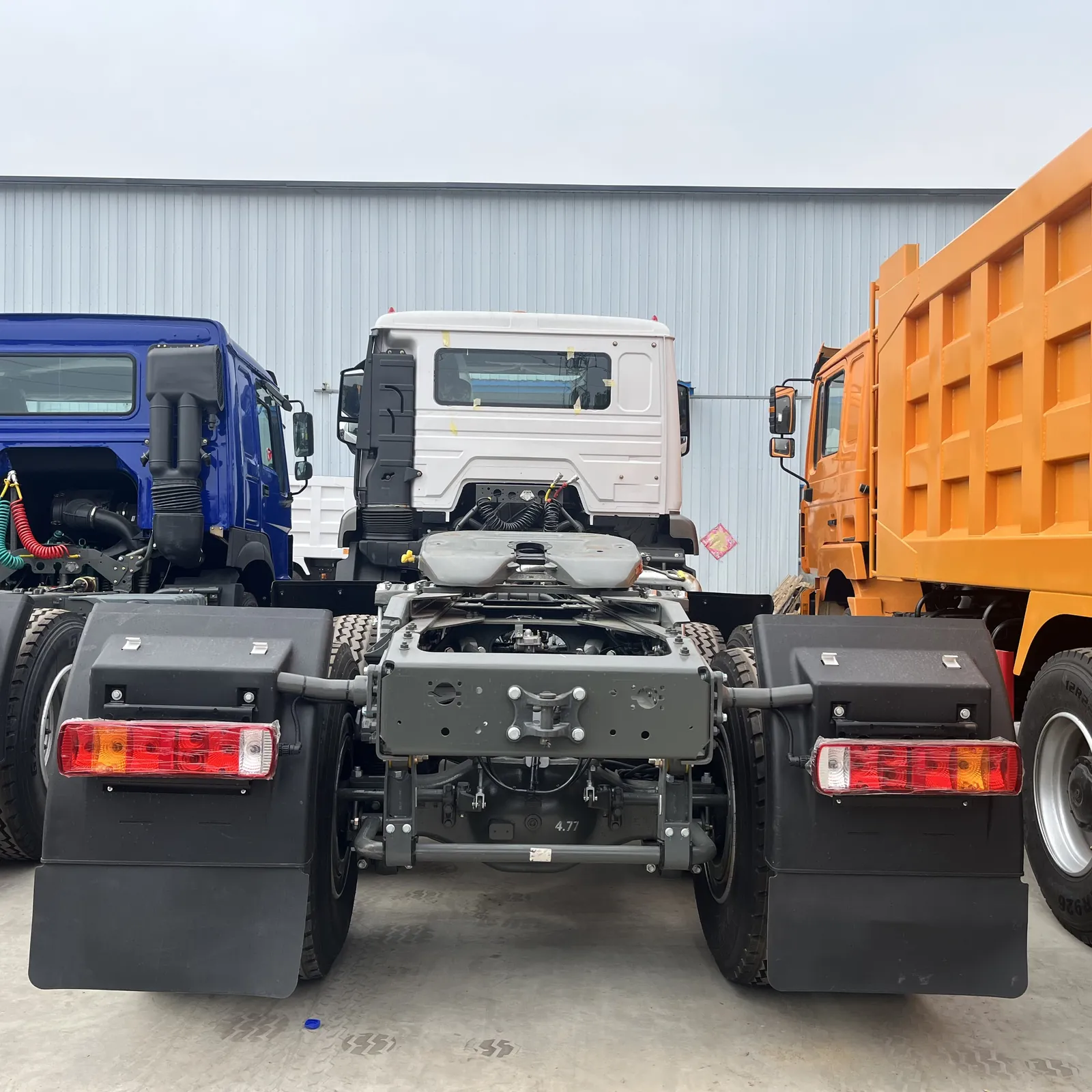 Used HOWO NX 6x4 tractor truck, rear