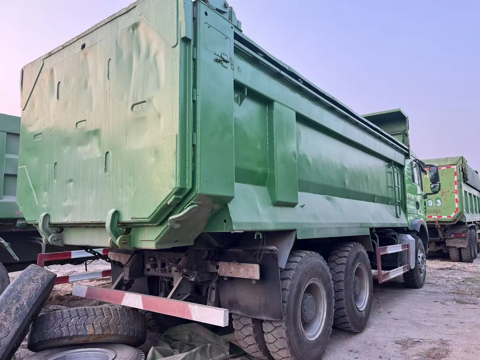 Used HOWO TX 6x4 dump truck, exterior view