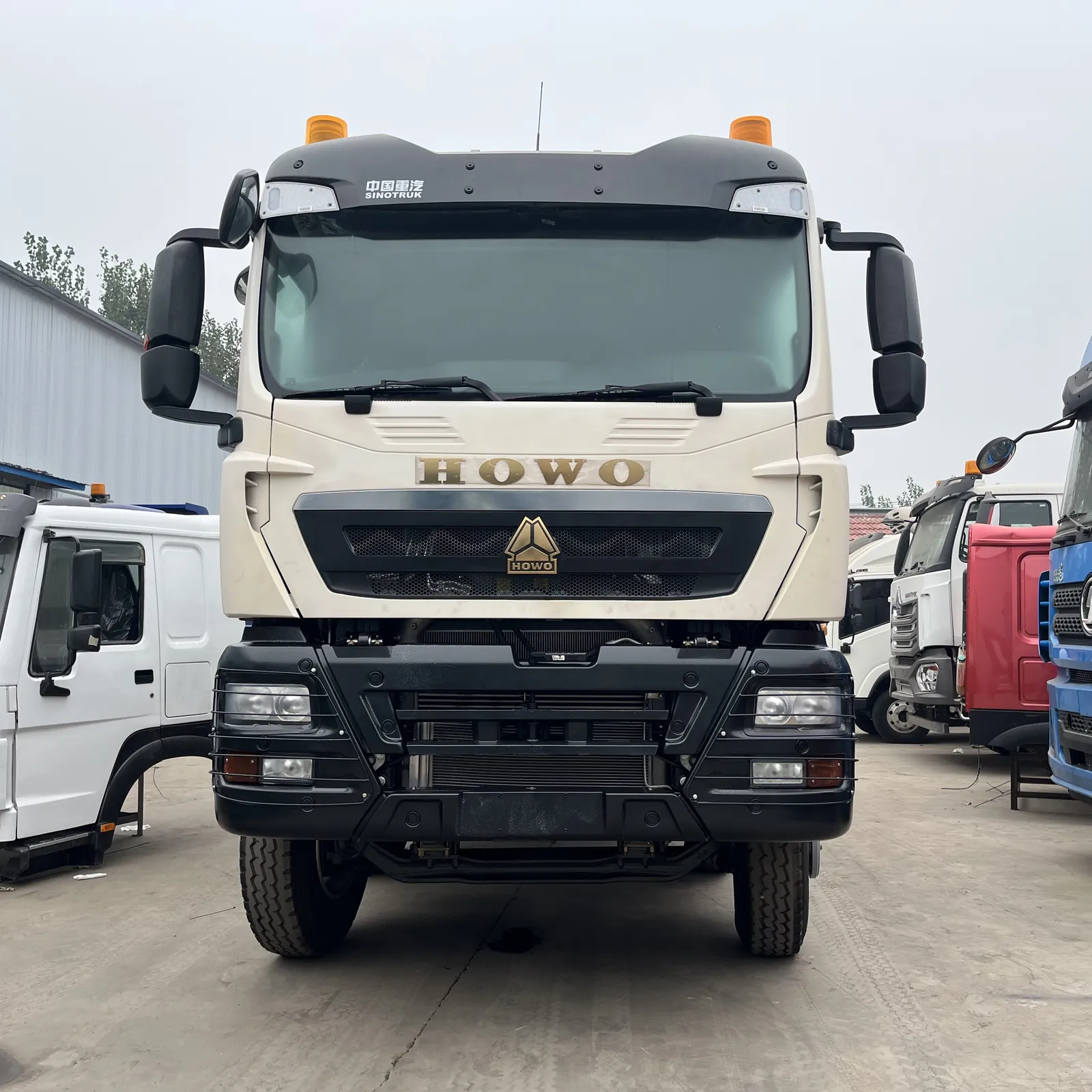 Used HOWO TX 8x4 dump truck, exterior view