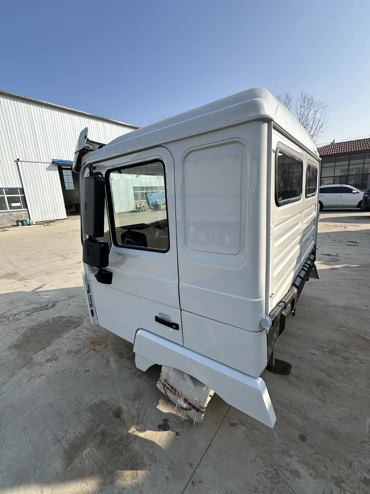 Used Shacman F3000 6x4 dump truck, cab interior