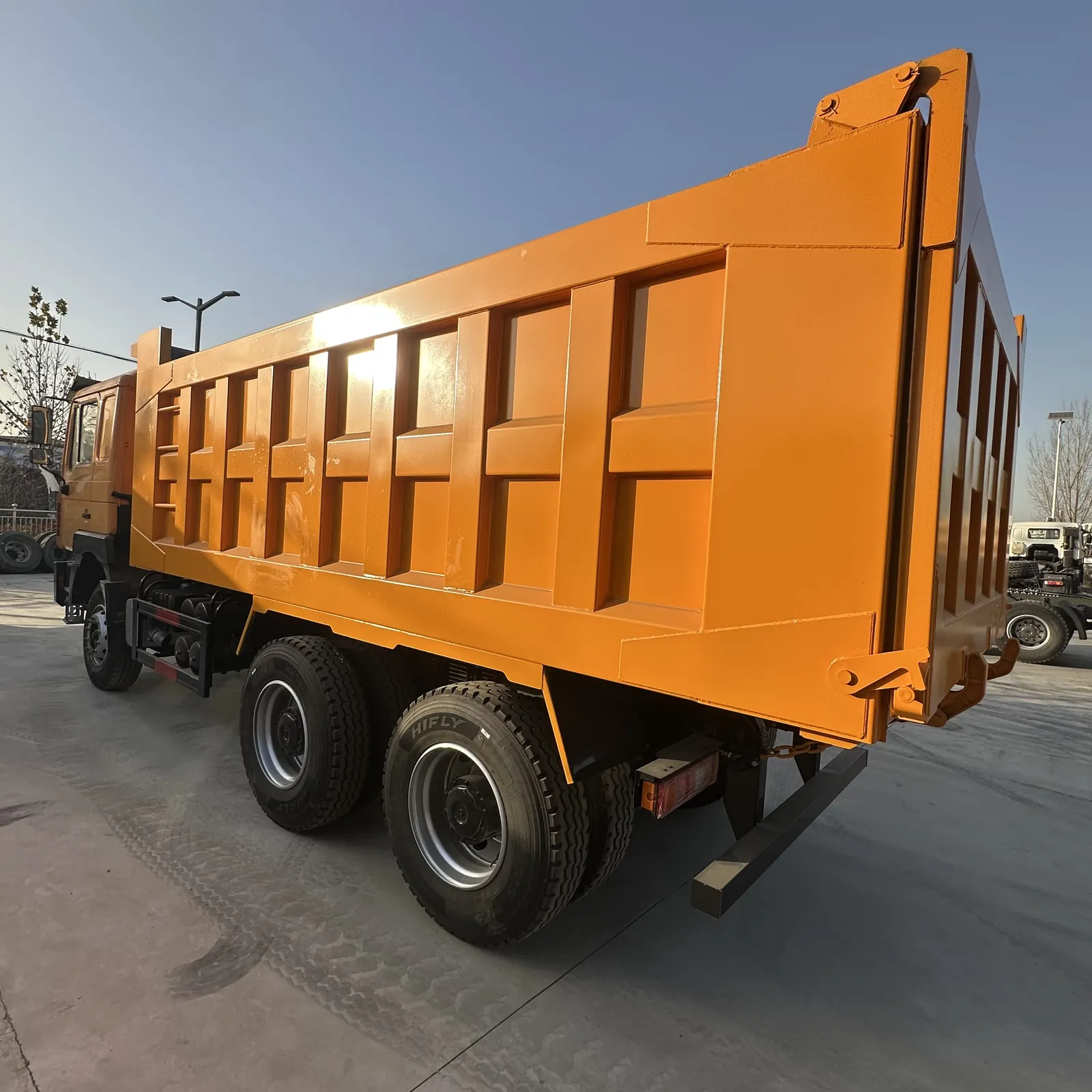 Used Shacman F3000 6x4 dump truck, exterior view