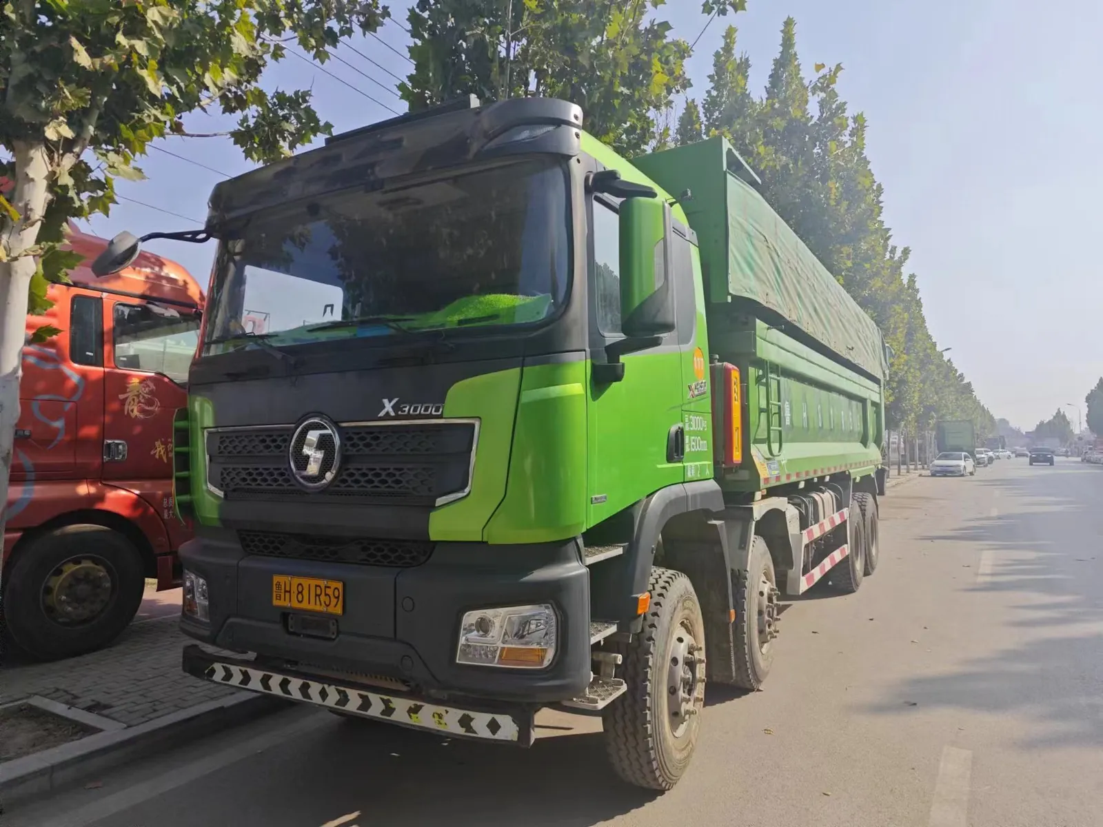 Used Shacman X3000 8x4 dump truck, exterior view