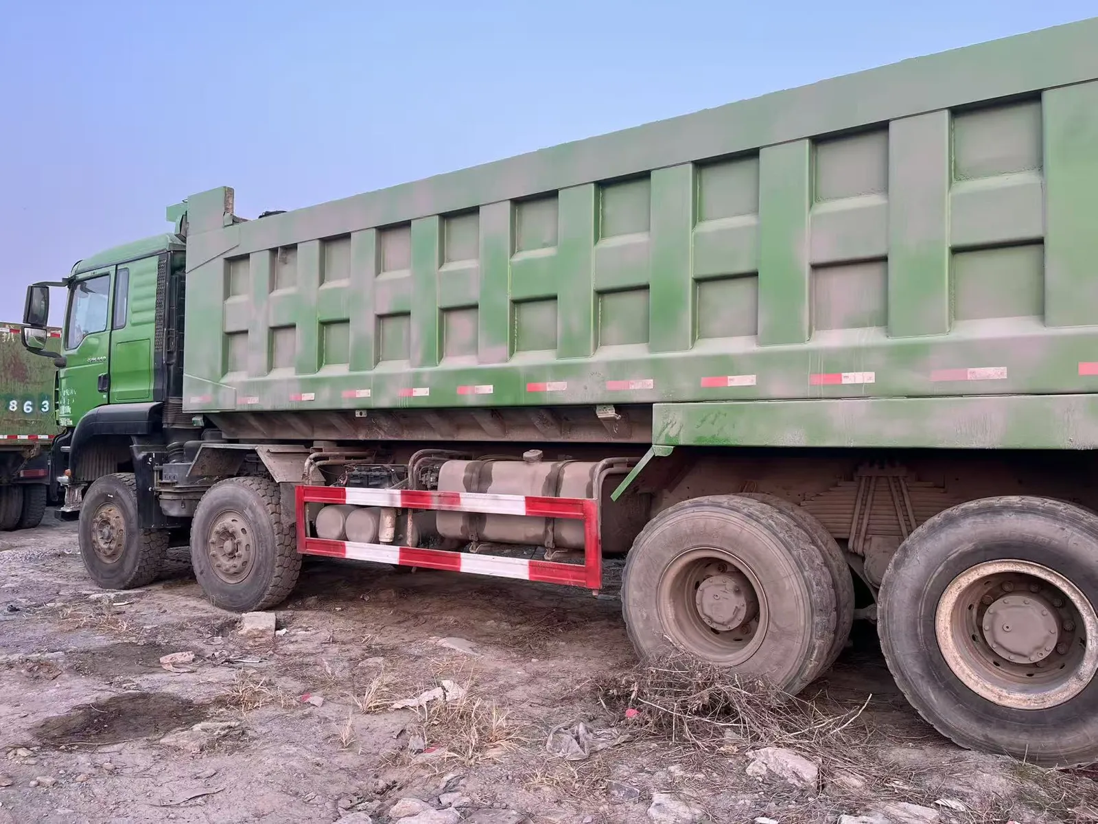 Used SITRAK G7H 8x4 dump truck, exterior view